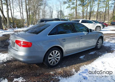 2015 Audi A4 2.0T Premium z USA, uszkodzony, nr VIN WAUDFAFL1FN035100